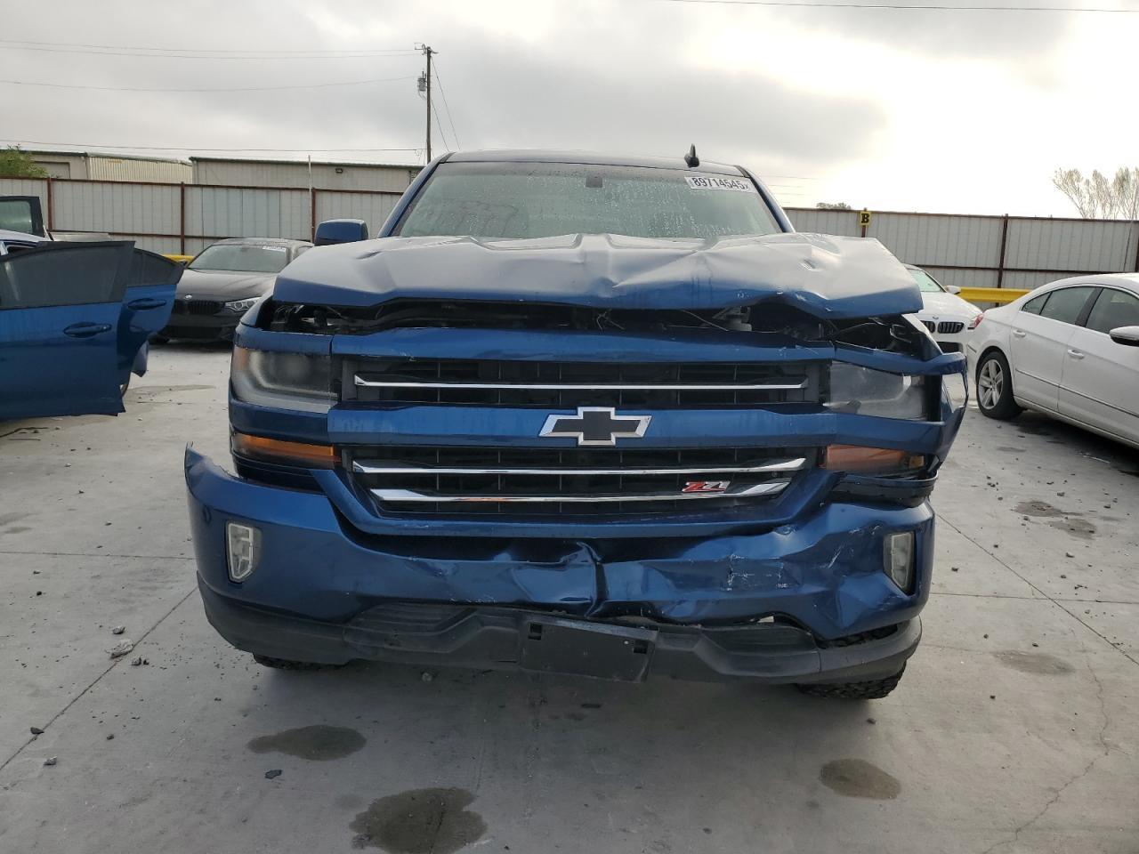 2017 Chevrolet Silverado K1500 Lt - Image 5