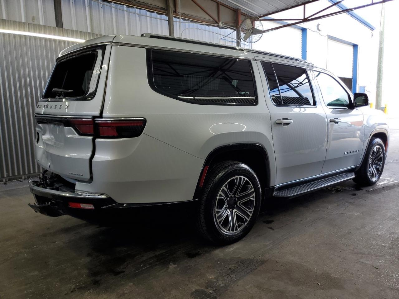 2024 Jeep Wagoneer L Series Ii - Фото 3