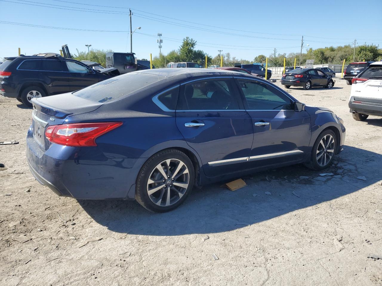 2016 Nissan Altima 2.5 - Image 3