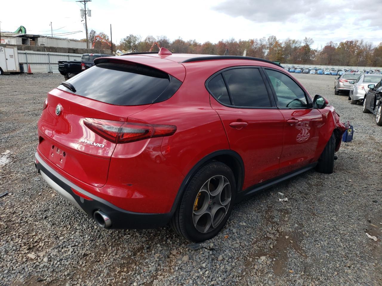 2018 Alfa Romeo Stelvio Sport - Фото 3
