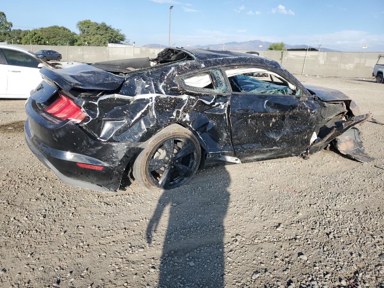 2021 Ford Mustang - Фото 3