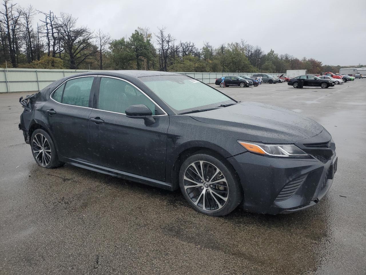 2018 Toyota Camry L - Image 4