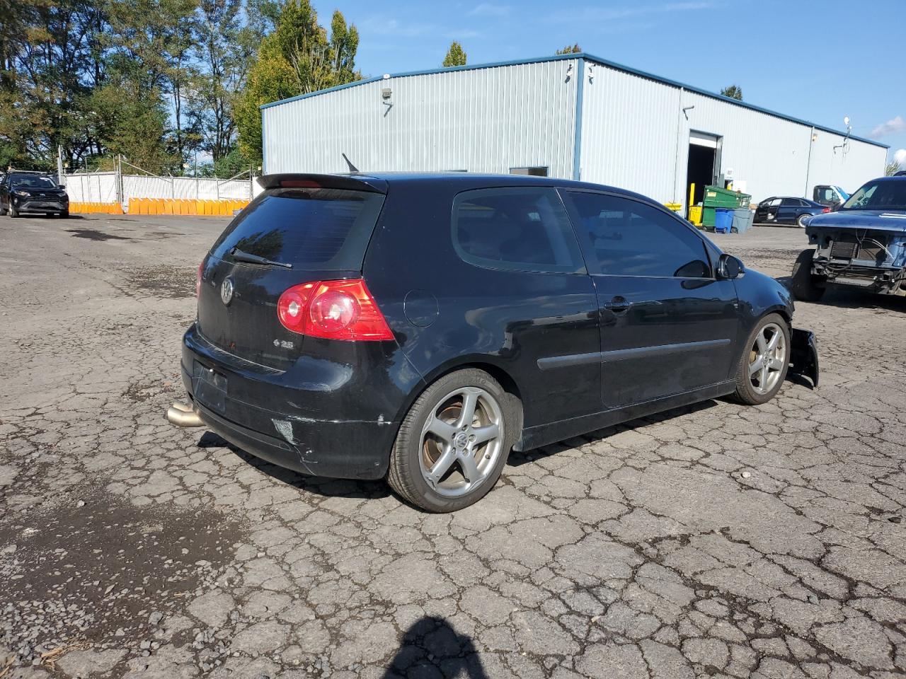 2008 Volkswagen Rabbit - Image 3