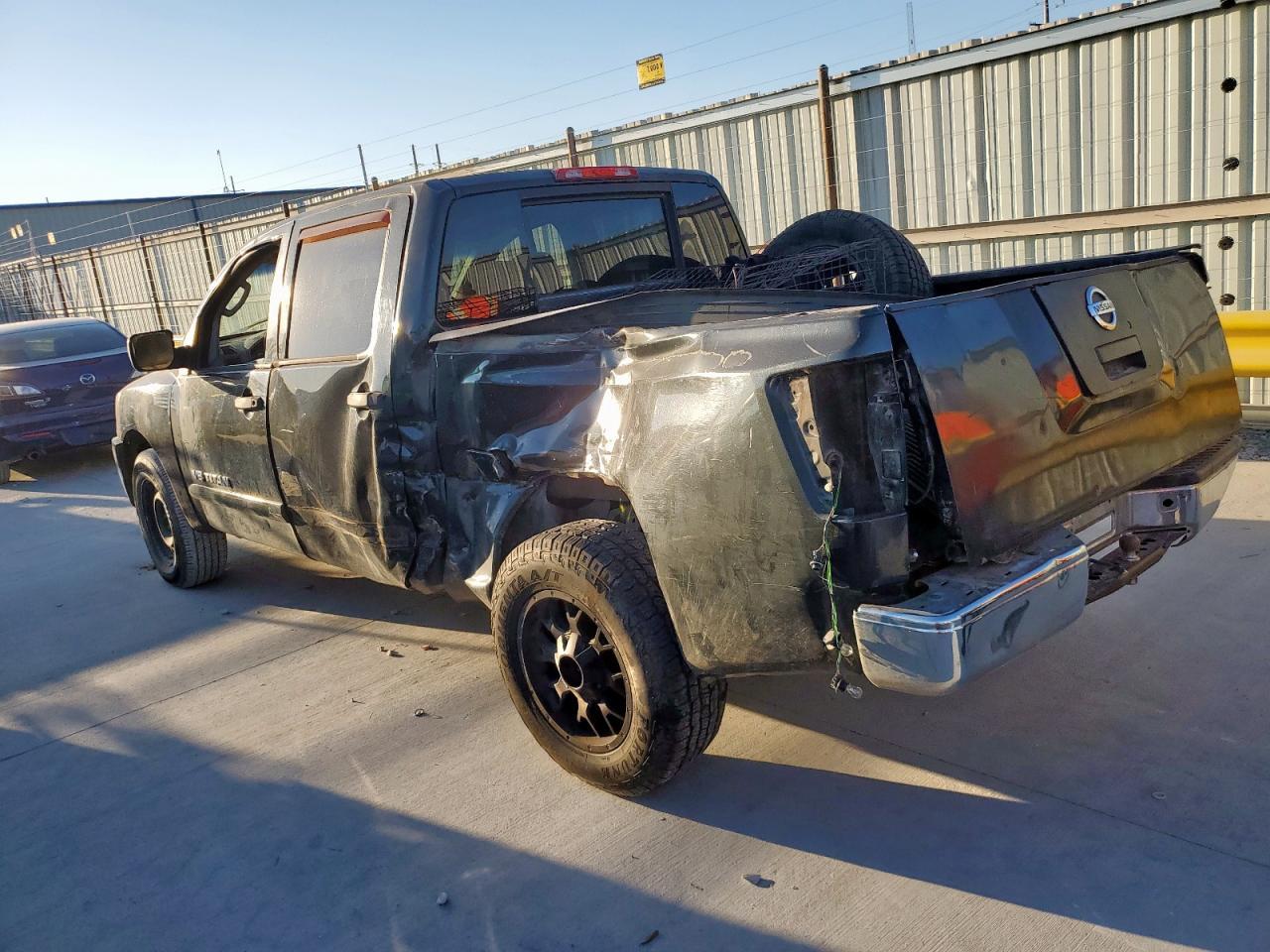 2009 Nissan Titan Xe - Фото 2