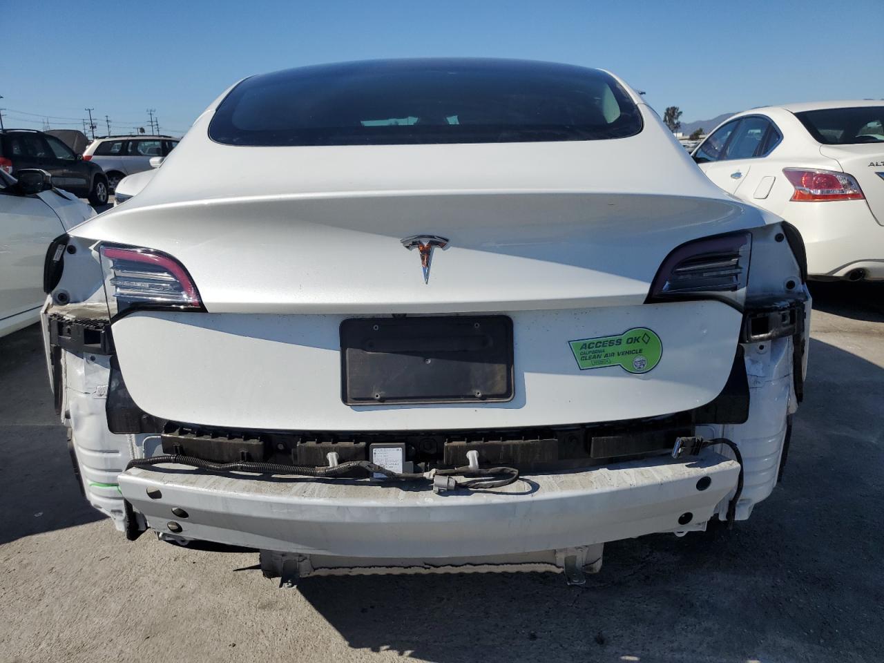 2023 Tesla Model 3 - Фото 6