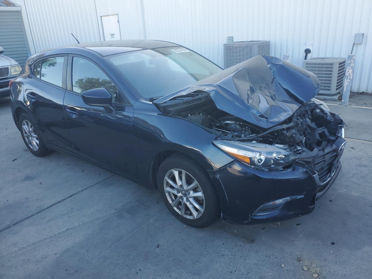 2017 Mazda 3 Sport - Image 4