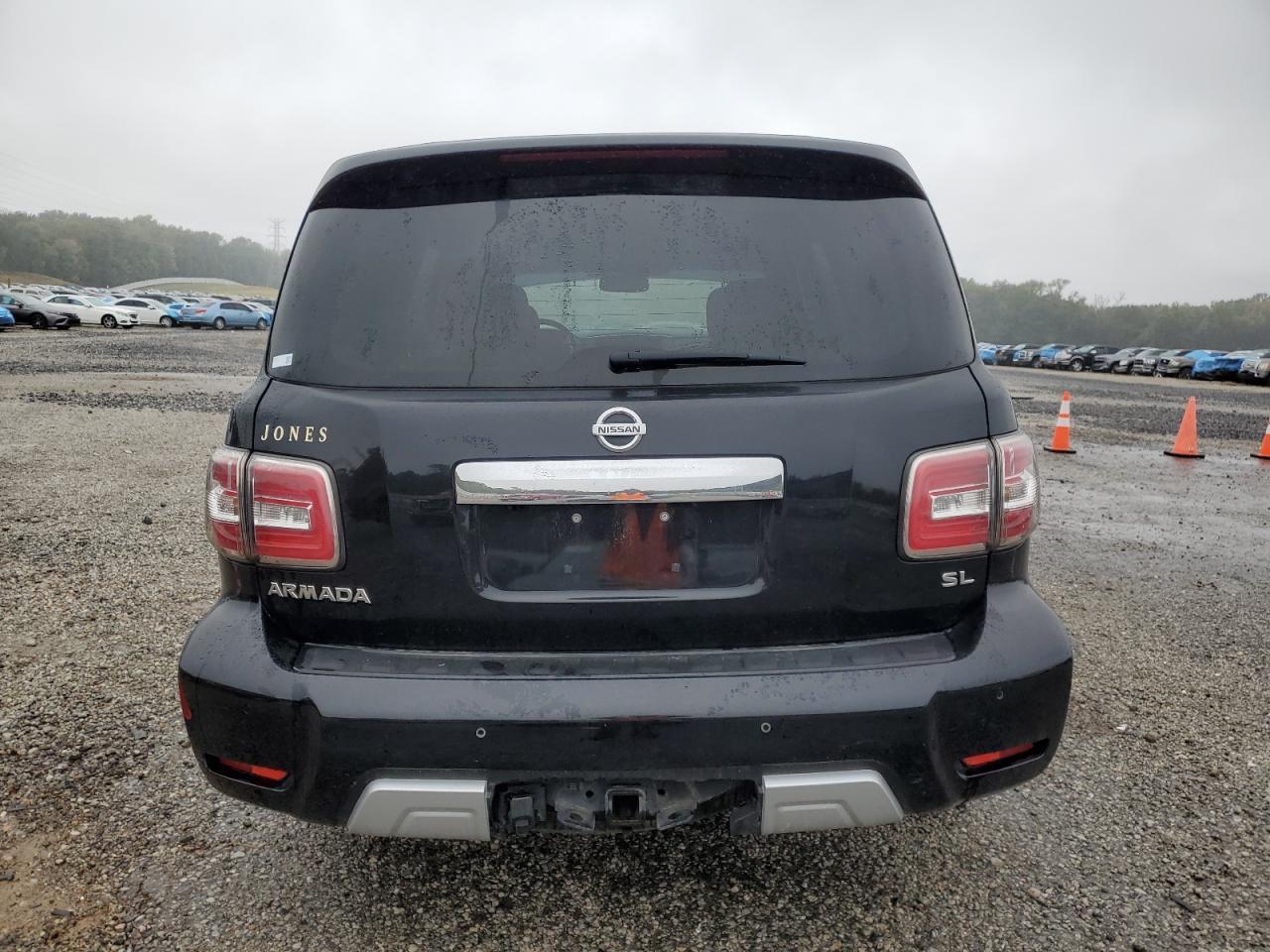 2017 Nissan Armada - Фото 6