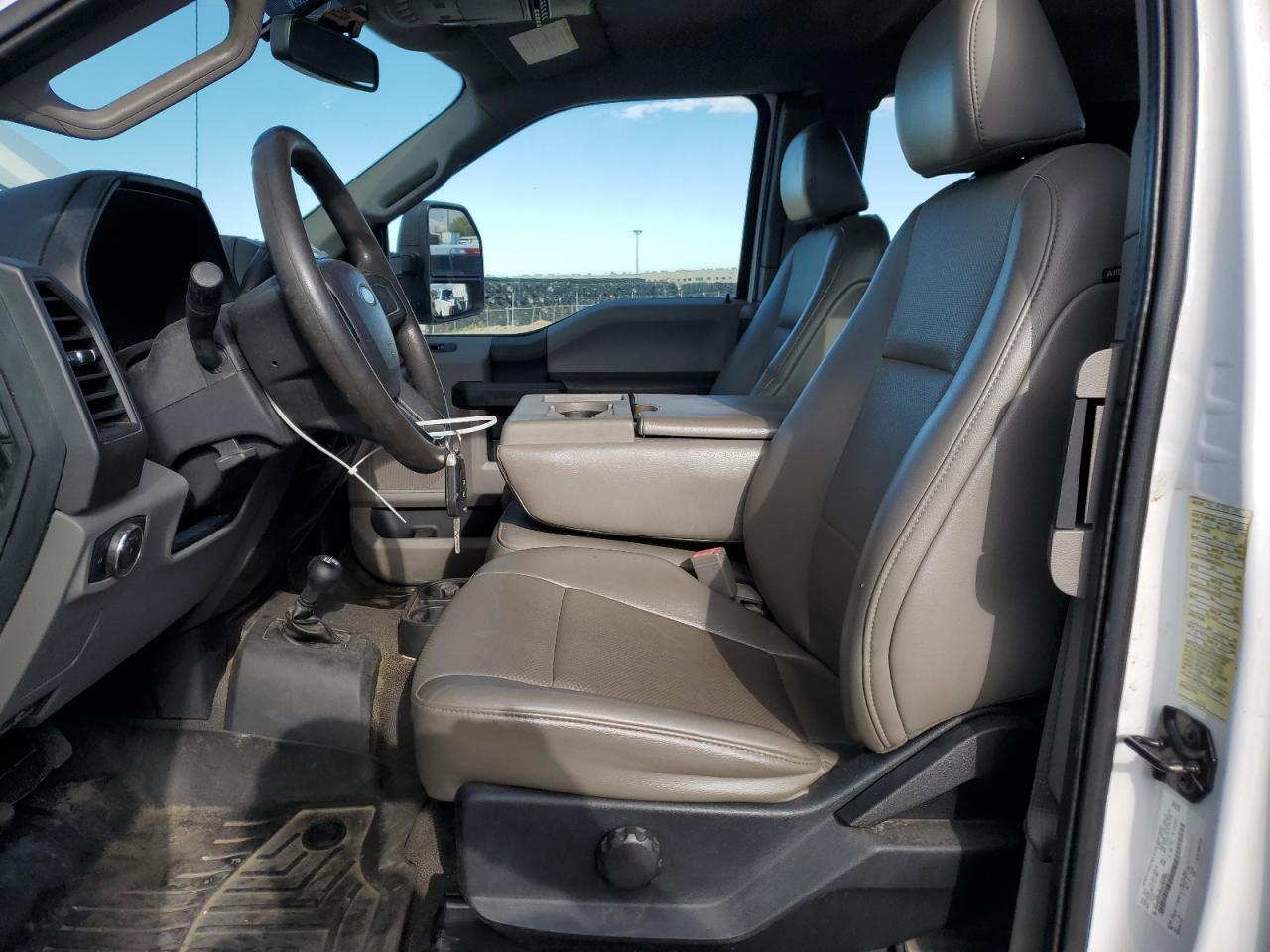 2019 Ford F350 Super - Фото 7