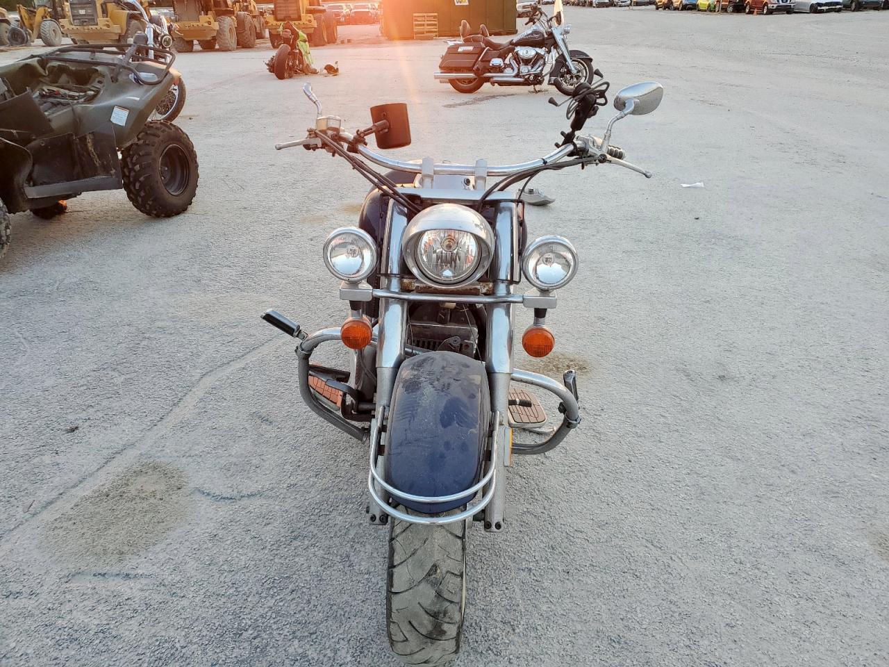 2004 Honda Vt1300 S - Image 2