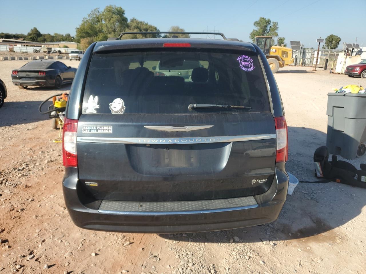 2014 Chrysler Town & Country Touring - Фото 6