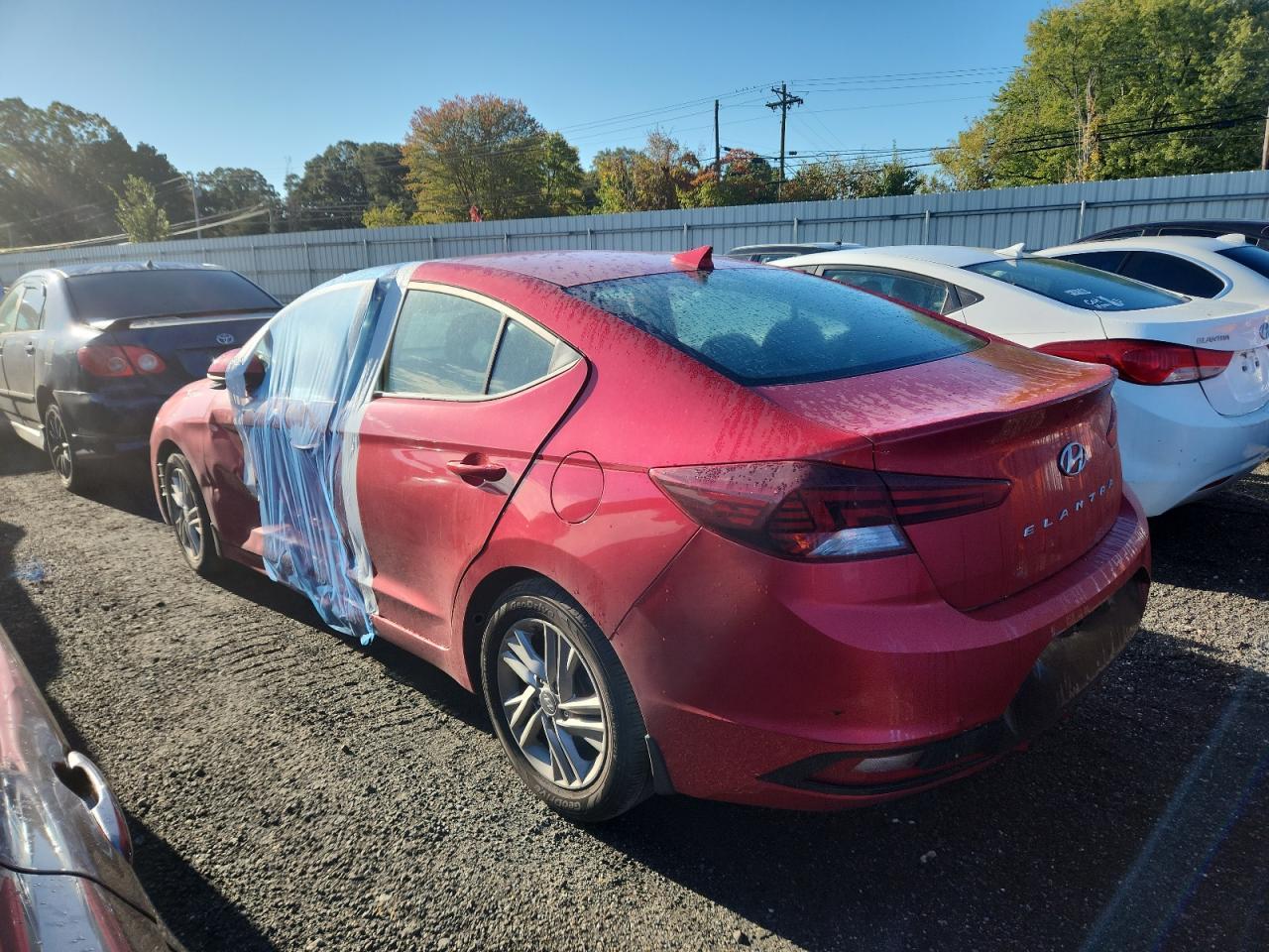 2020 Hyun Elantra 4D - Фото 2