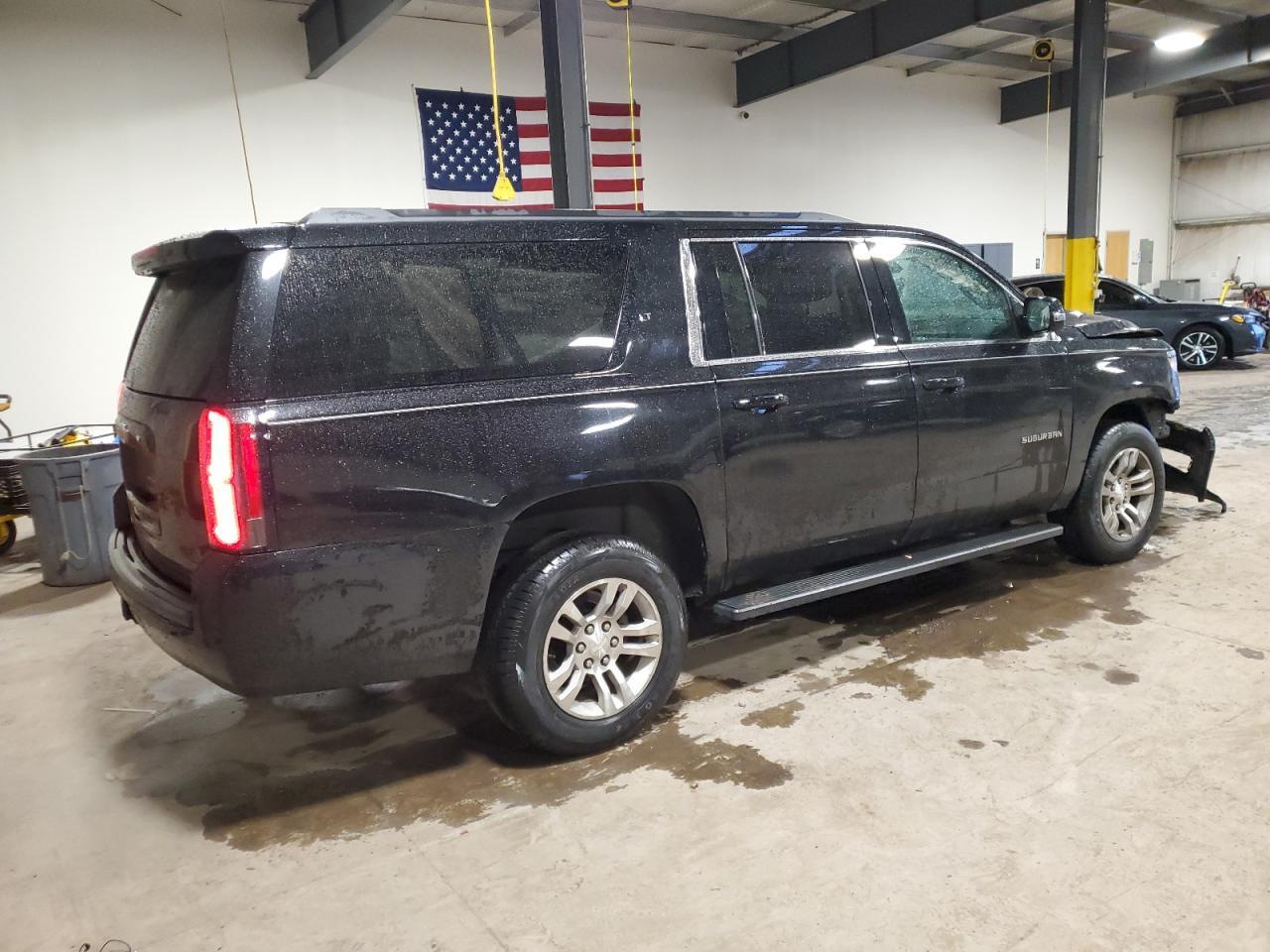 2017 Chevrolet Suburban K1500 Lt - Фото 3