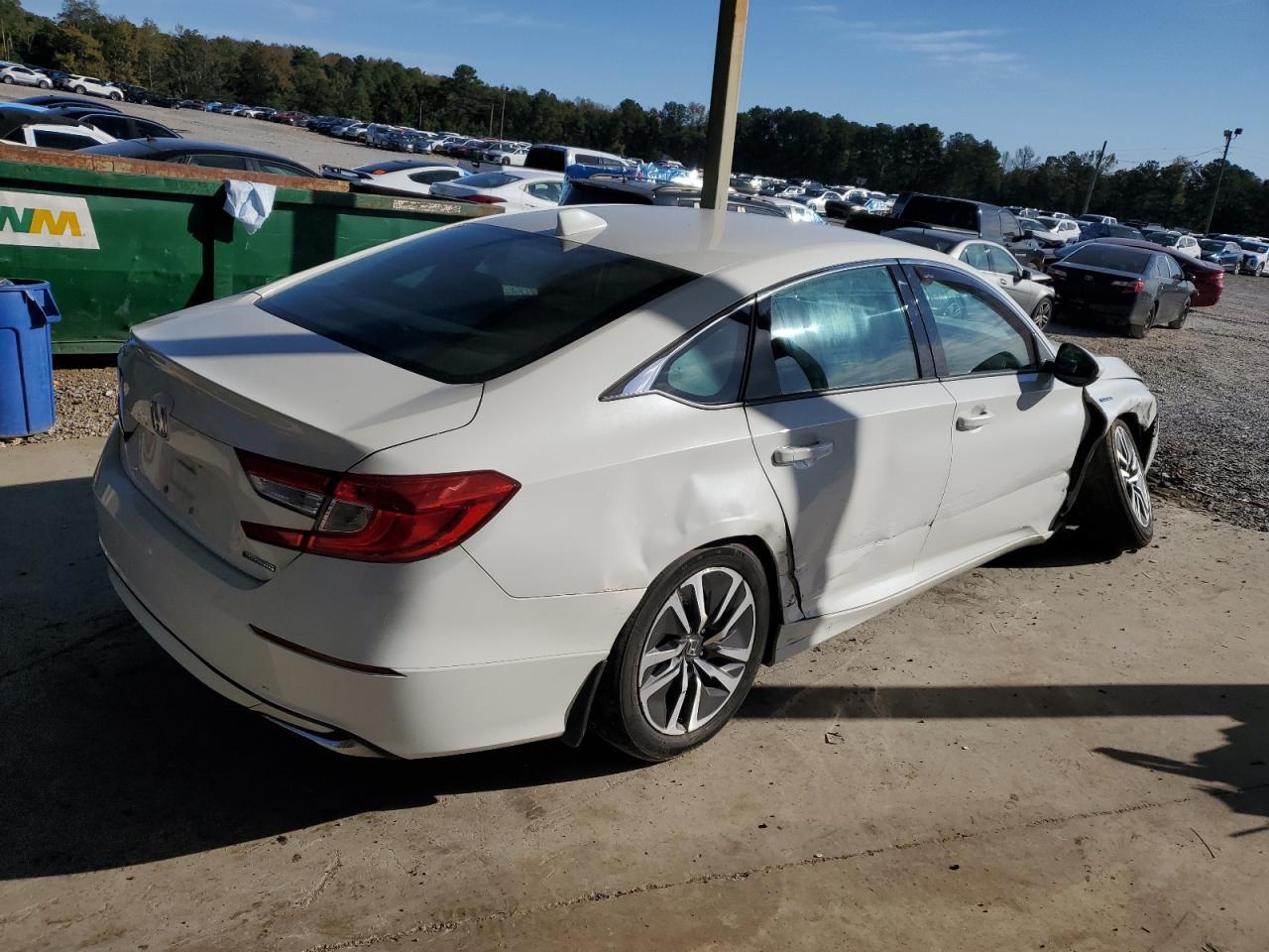 2018 Honda Accord Hybrid - Image 3
