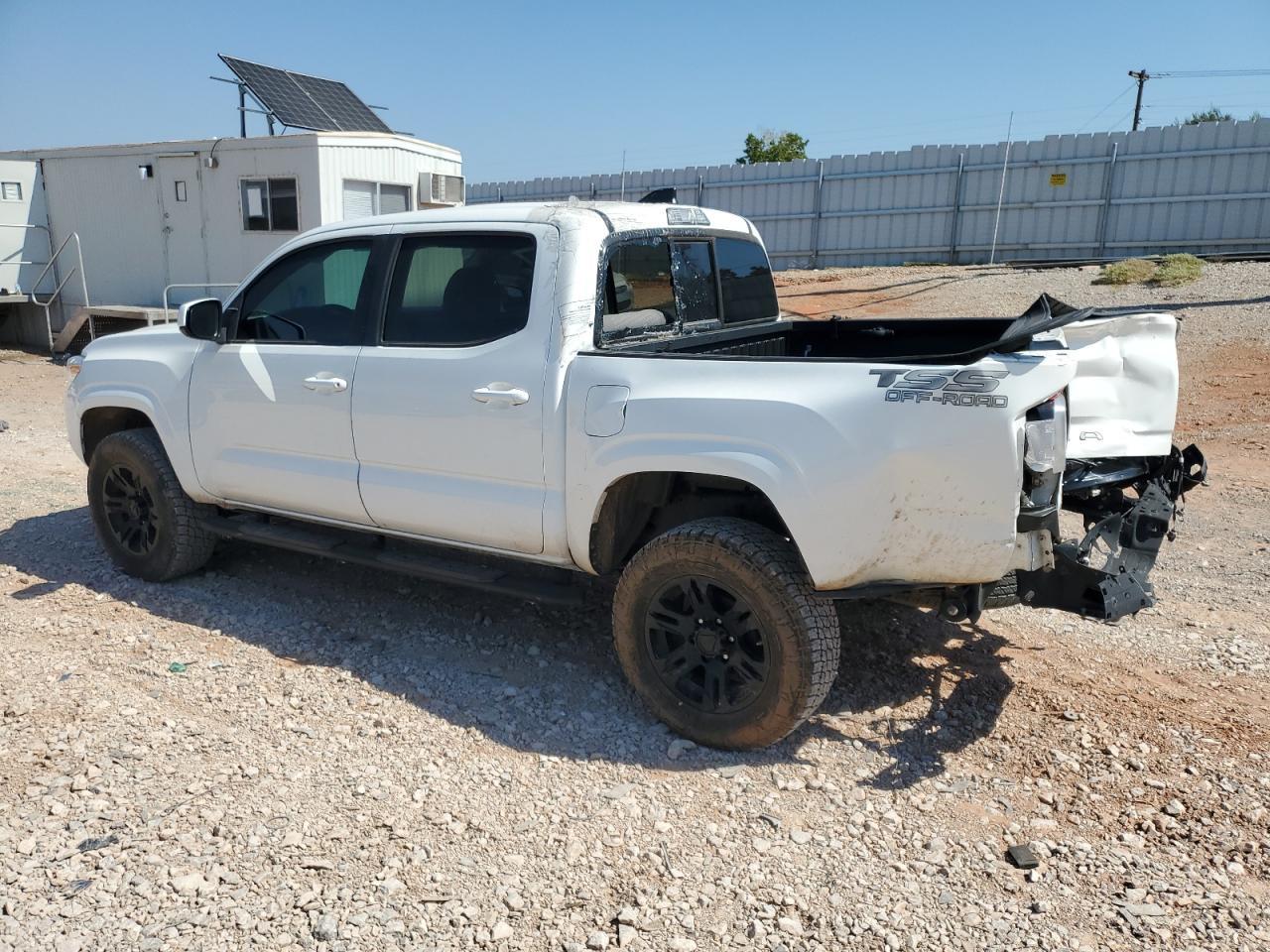 2022 Toyota Tacoma Double Cab - Image 2