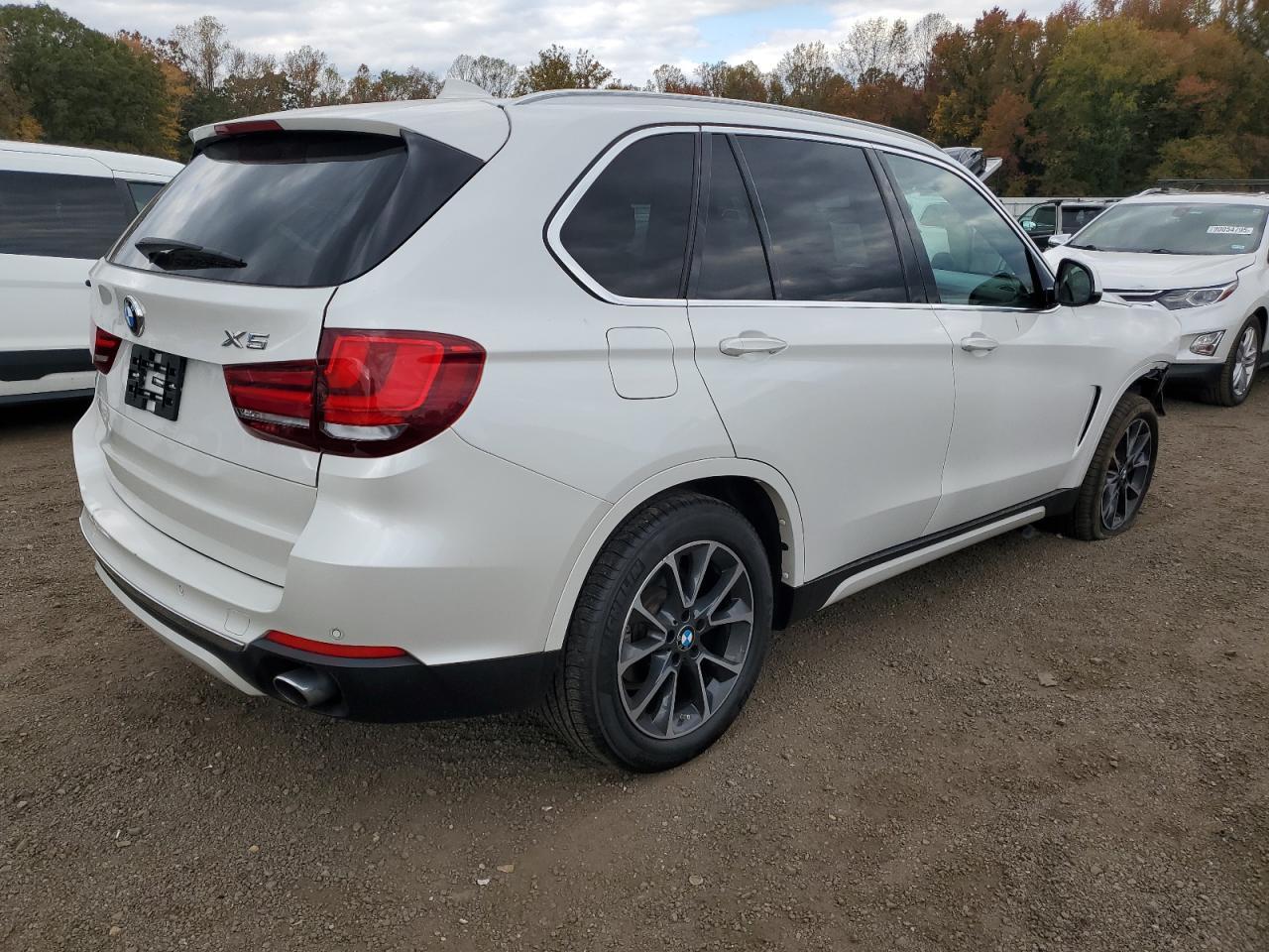 2017 BMW X5 xDrive35I - Фото 3