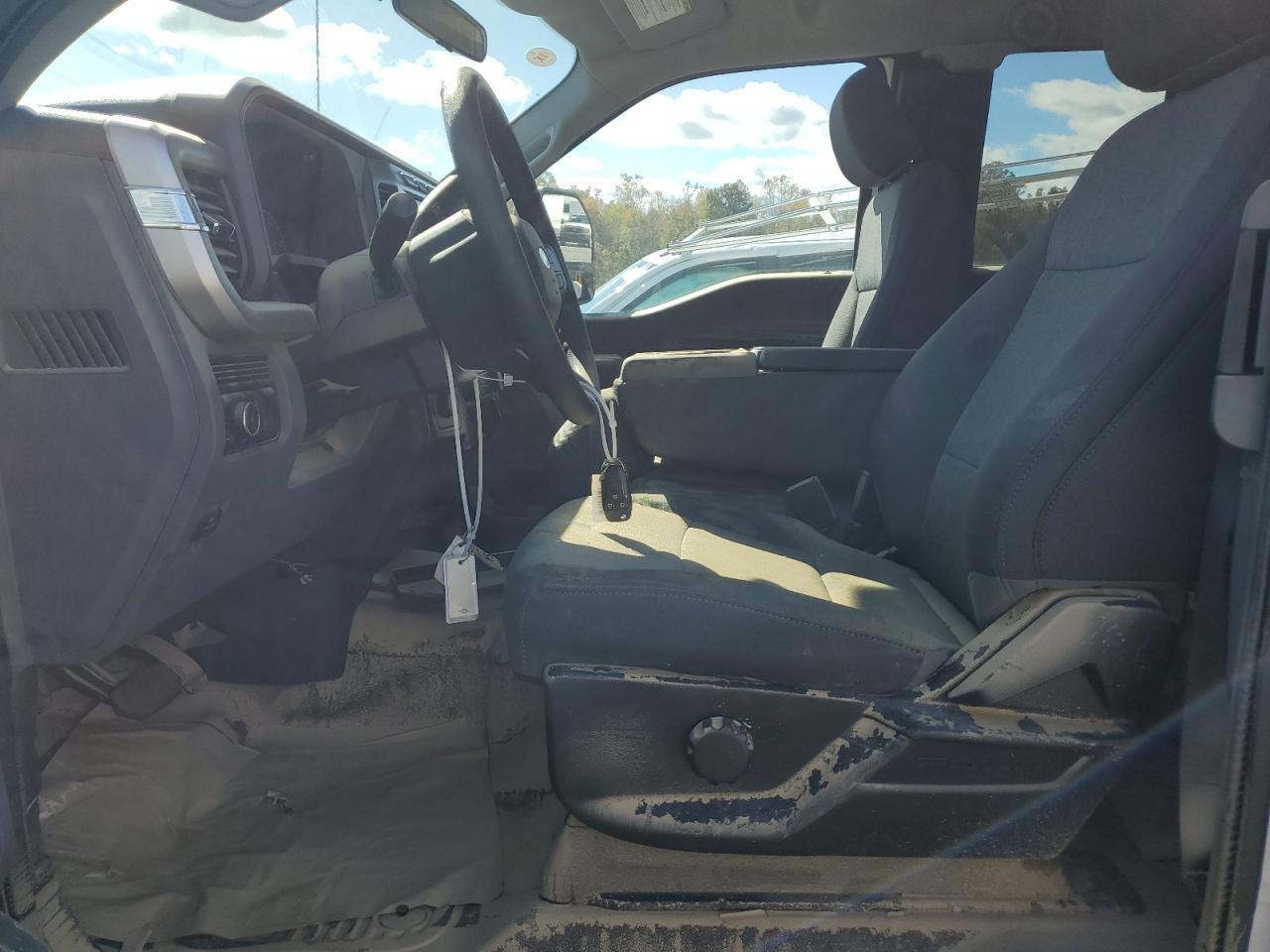 2024 Ford F450 Xl Truck Cab And Chassis - Image 7