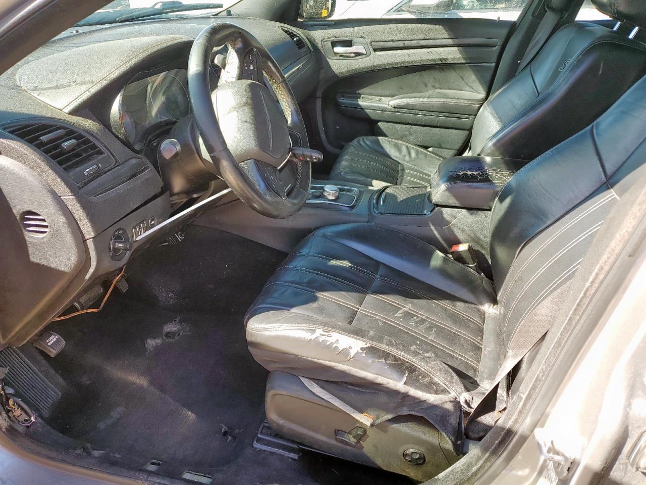 2016 Chrysler 300 S - Фото 7