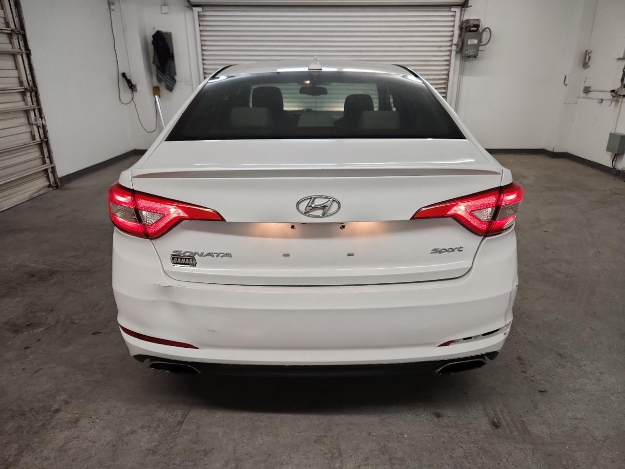 2016 Hyundai Sonata Sport - Image 6