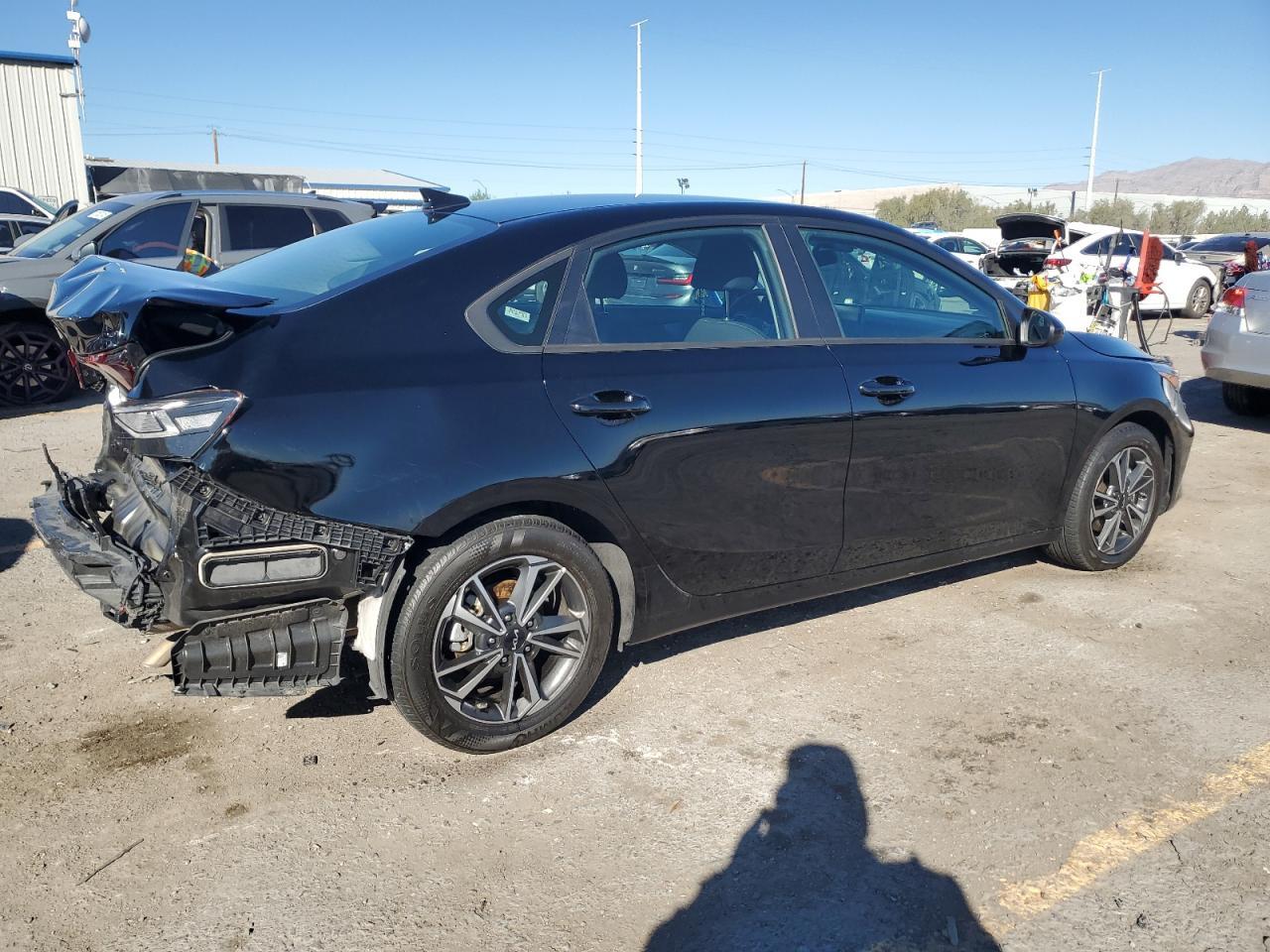 2023 Kia Forte Lx - Image 3