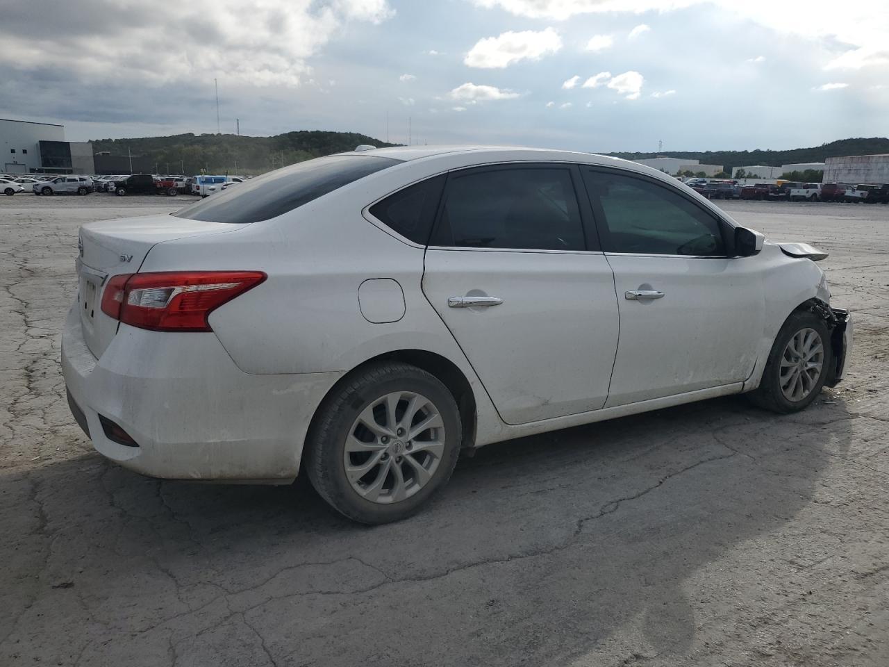 2019 Nissan Sentra S - Фото 3