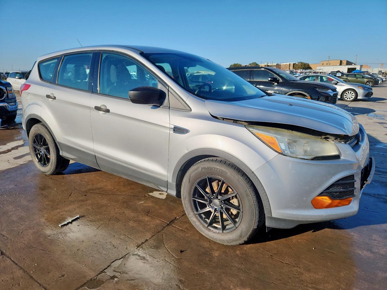 2015 Ford Escape S - Фото 4