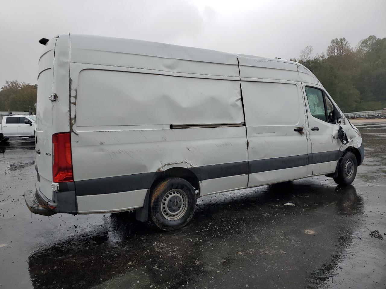 2022 Mercedes Benz Sprinter Delivery Van - Image 3