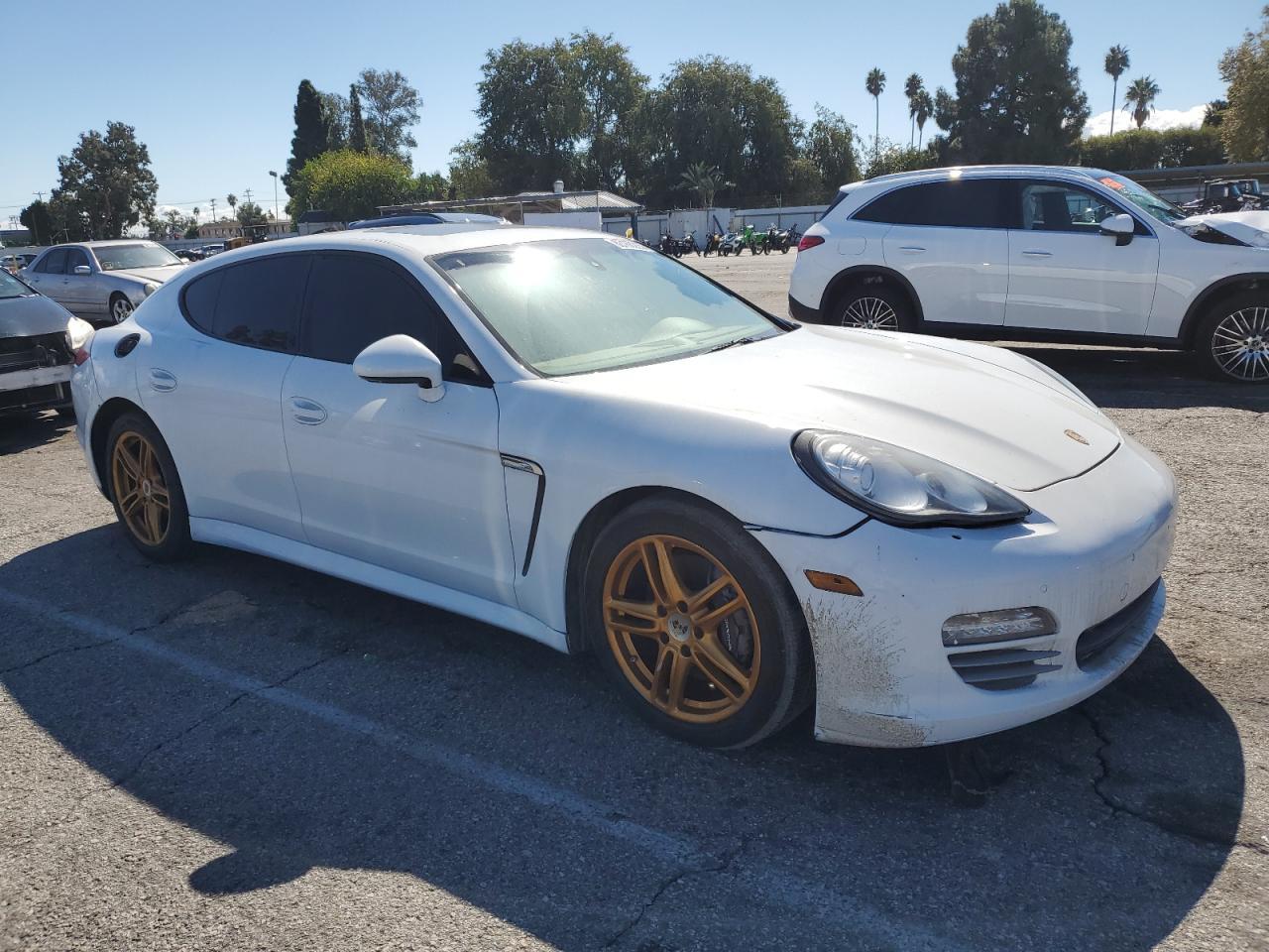 2013 Porsche Panamera 2 - Image 4