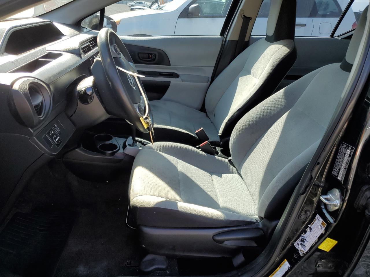 2013 Toyota Prius C - Image 7