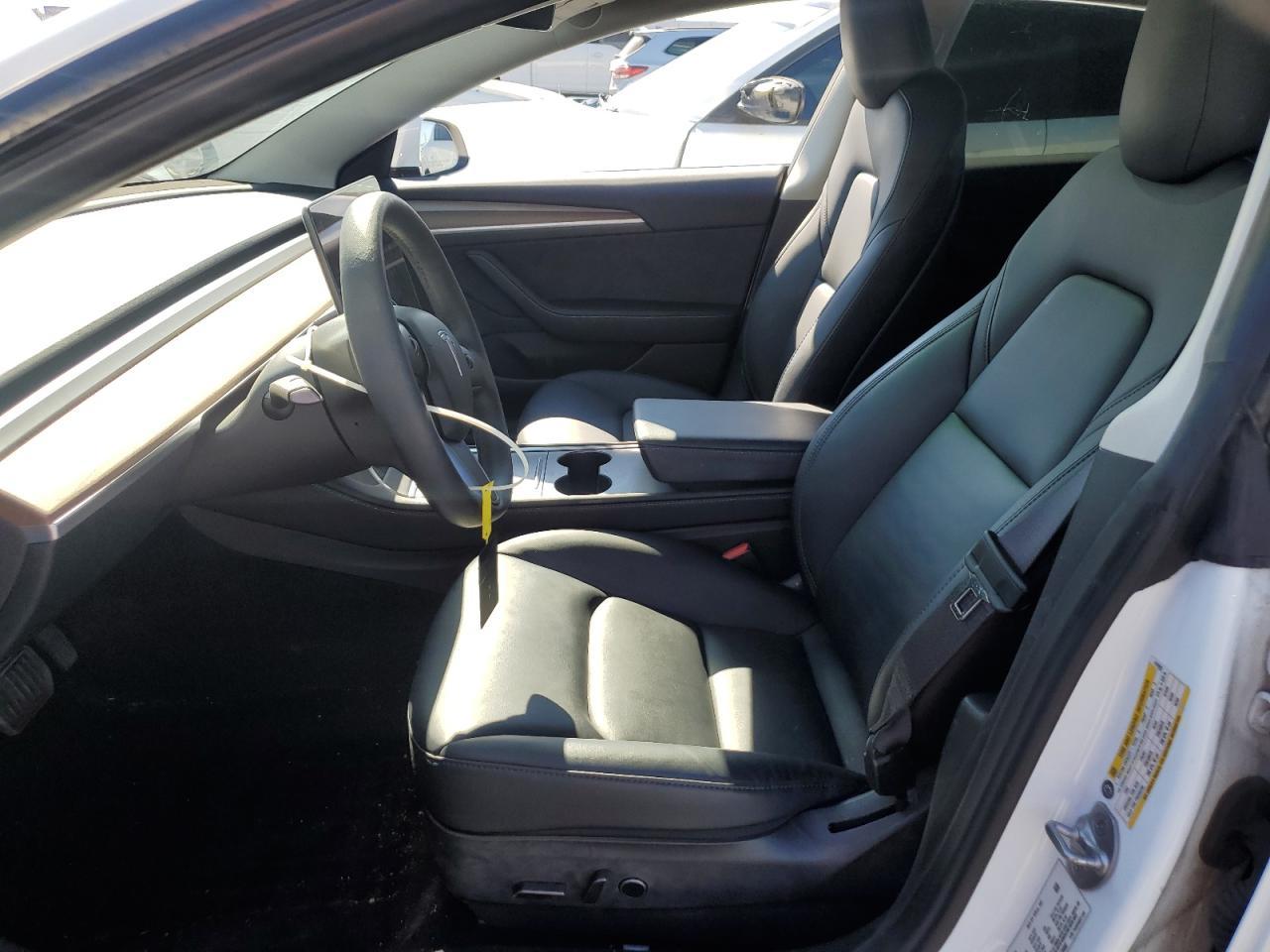 2023 Tesla Model 3 - Фото 7