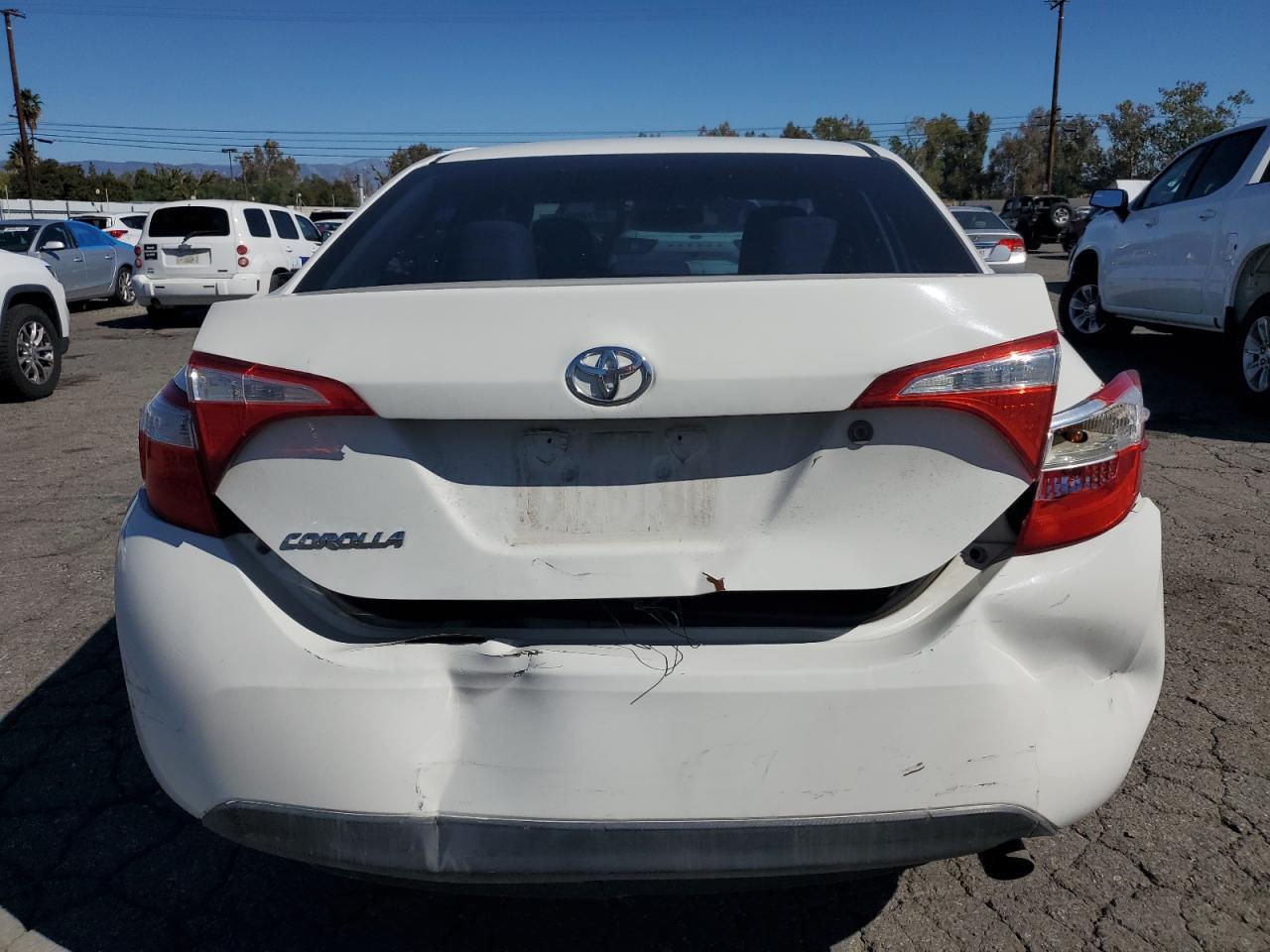 2014 Toyota Corolla L - Фото 6