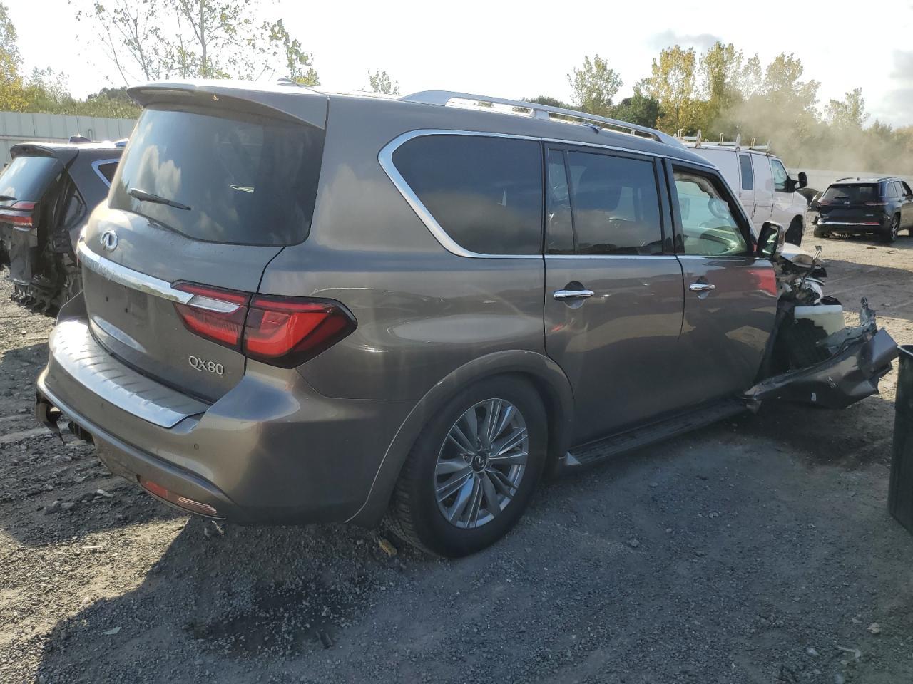 2019 Infiniti Qx80 Luxe - Image 3