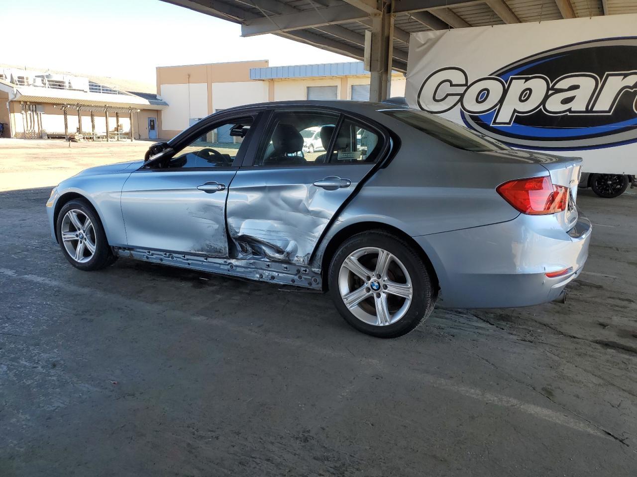2013 BMW 320 I xDrive - Image 2