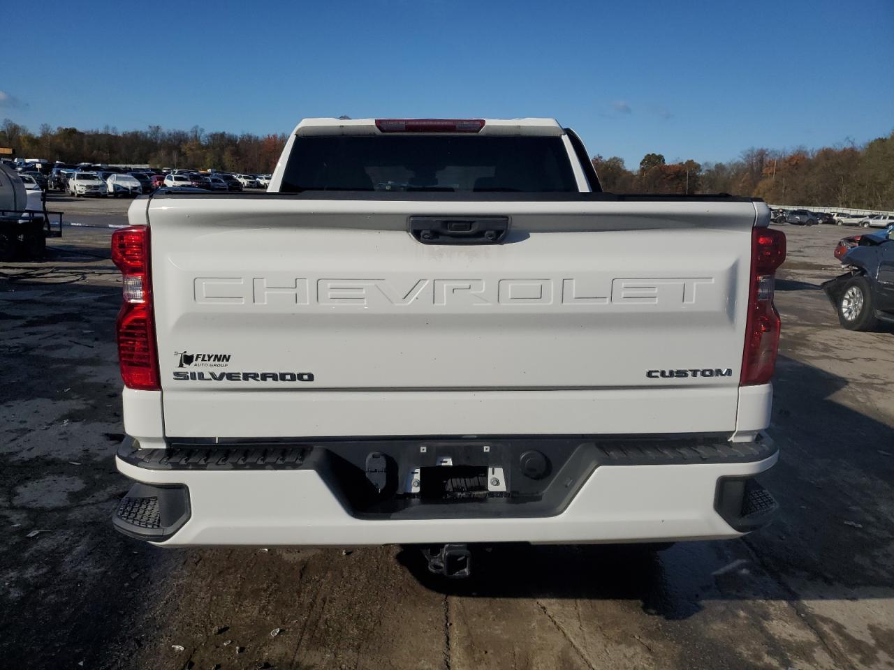 2022 Chevrolet Silverado K1500 Custom - Фото 6