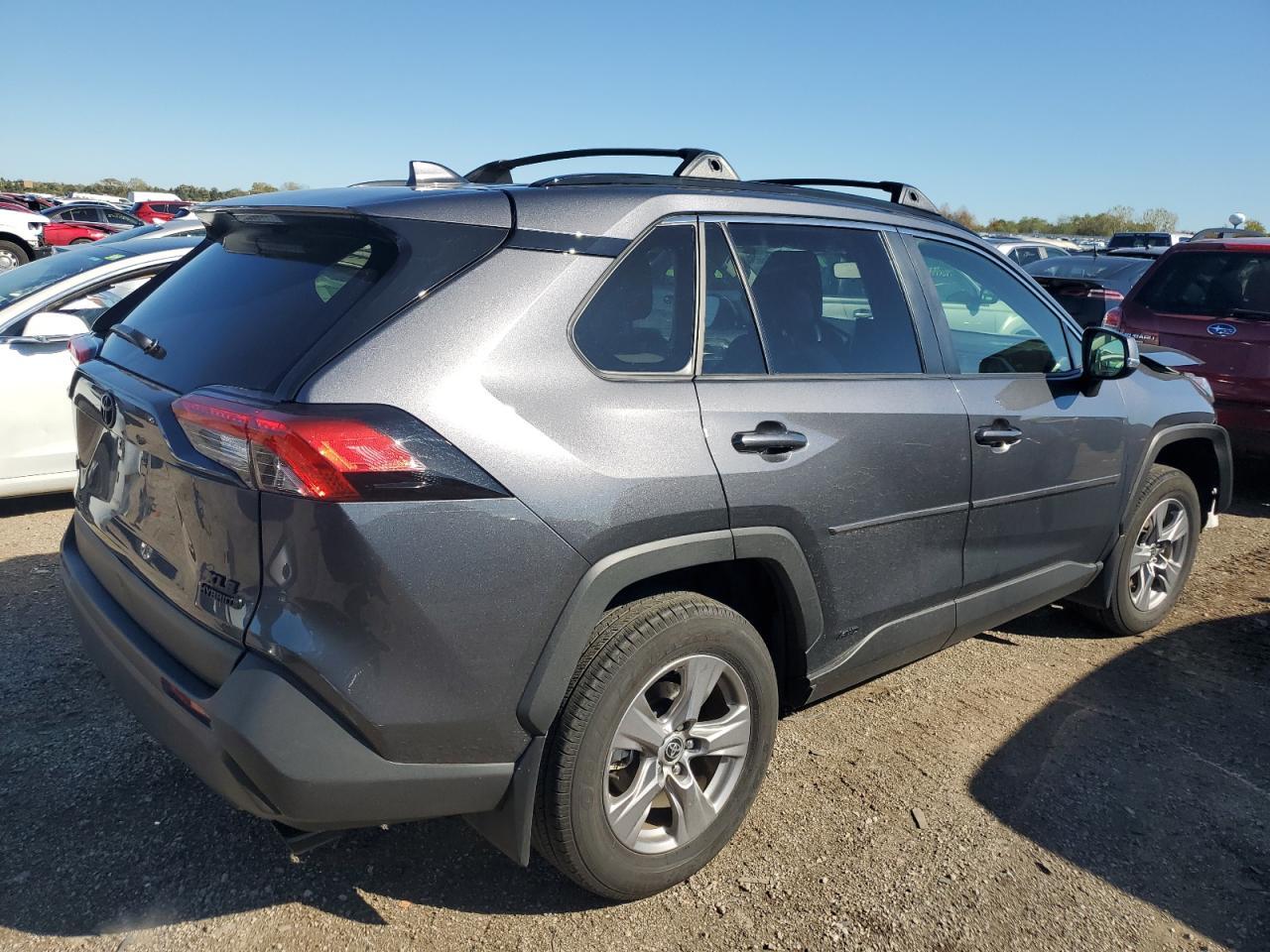 2024 Toyota Rav4 Xle - Фото 3