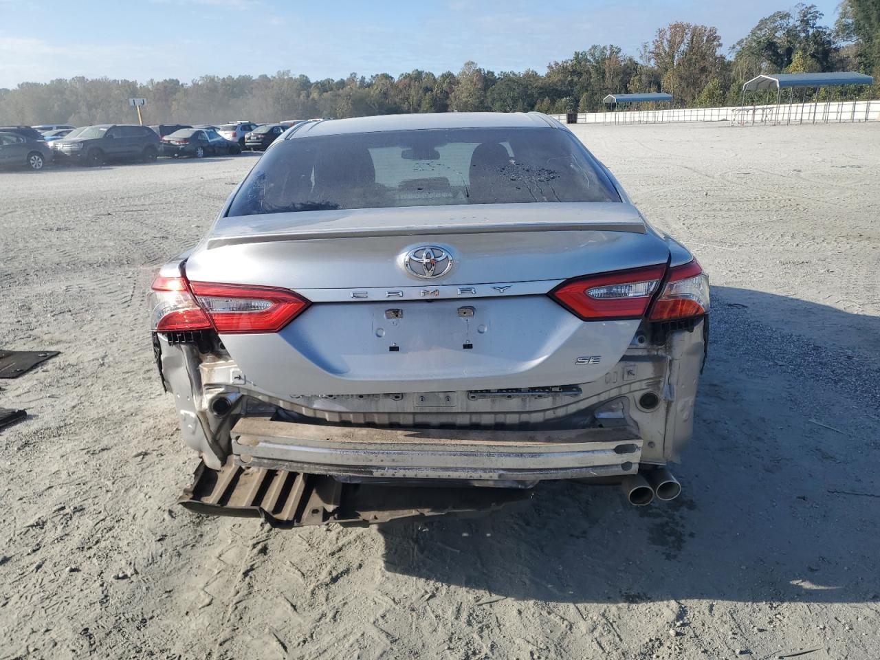 2018 Toyota Camry L - Image 6