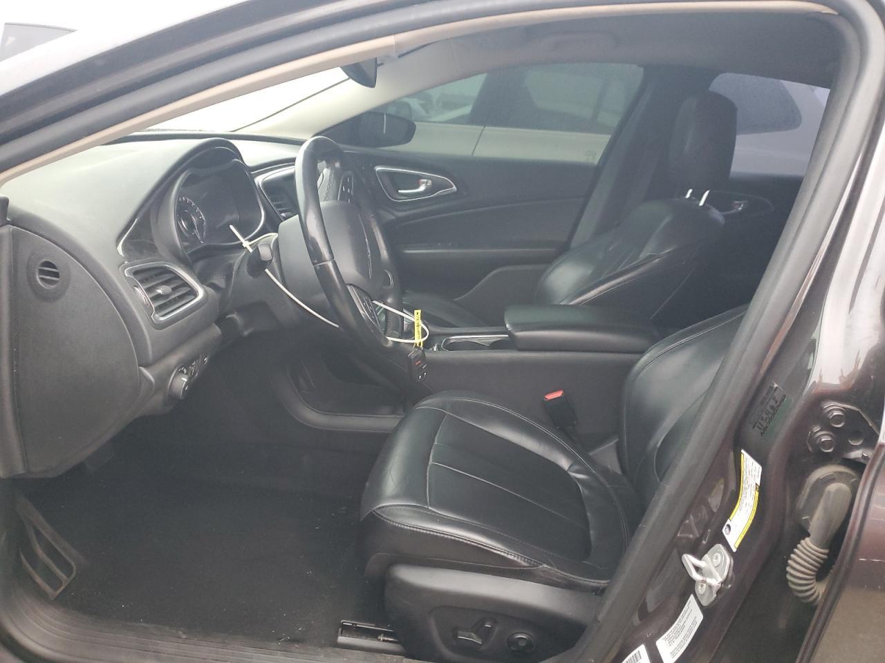 2016 Chrysler 200 C - Фото 7