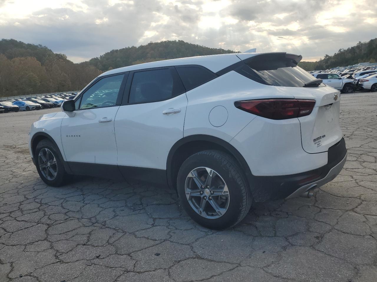 2023 Chevrolet Blazer 2Lt - Фото 2