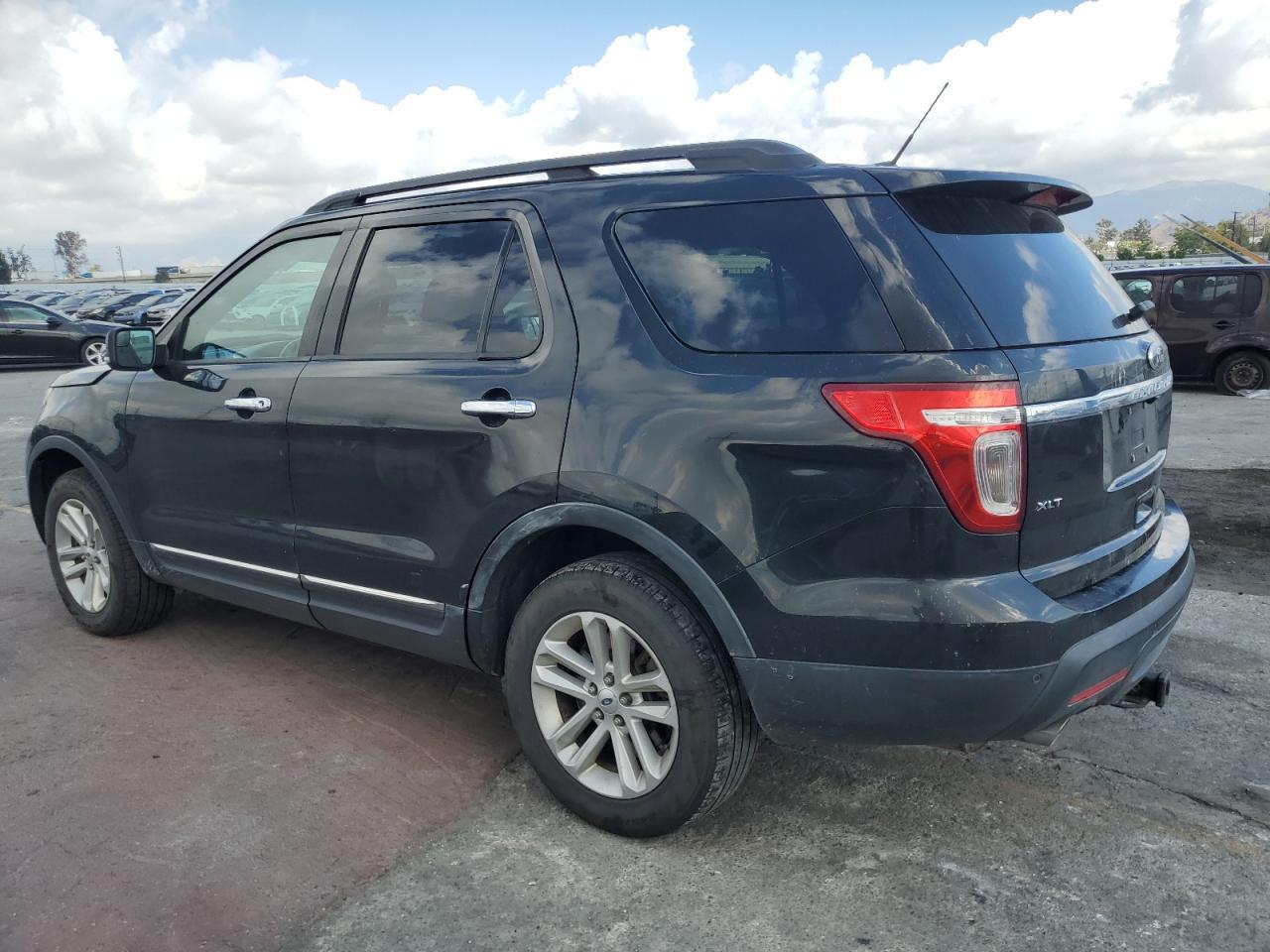 2014 Ford Explorer Xlt - Image 2