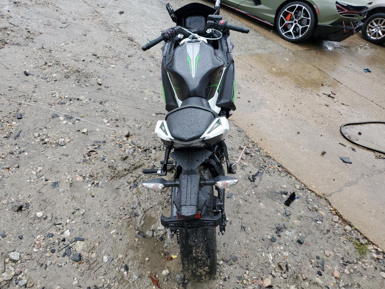 2022 Kawasaki Ex650 N - Image 6