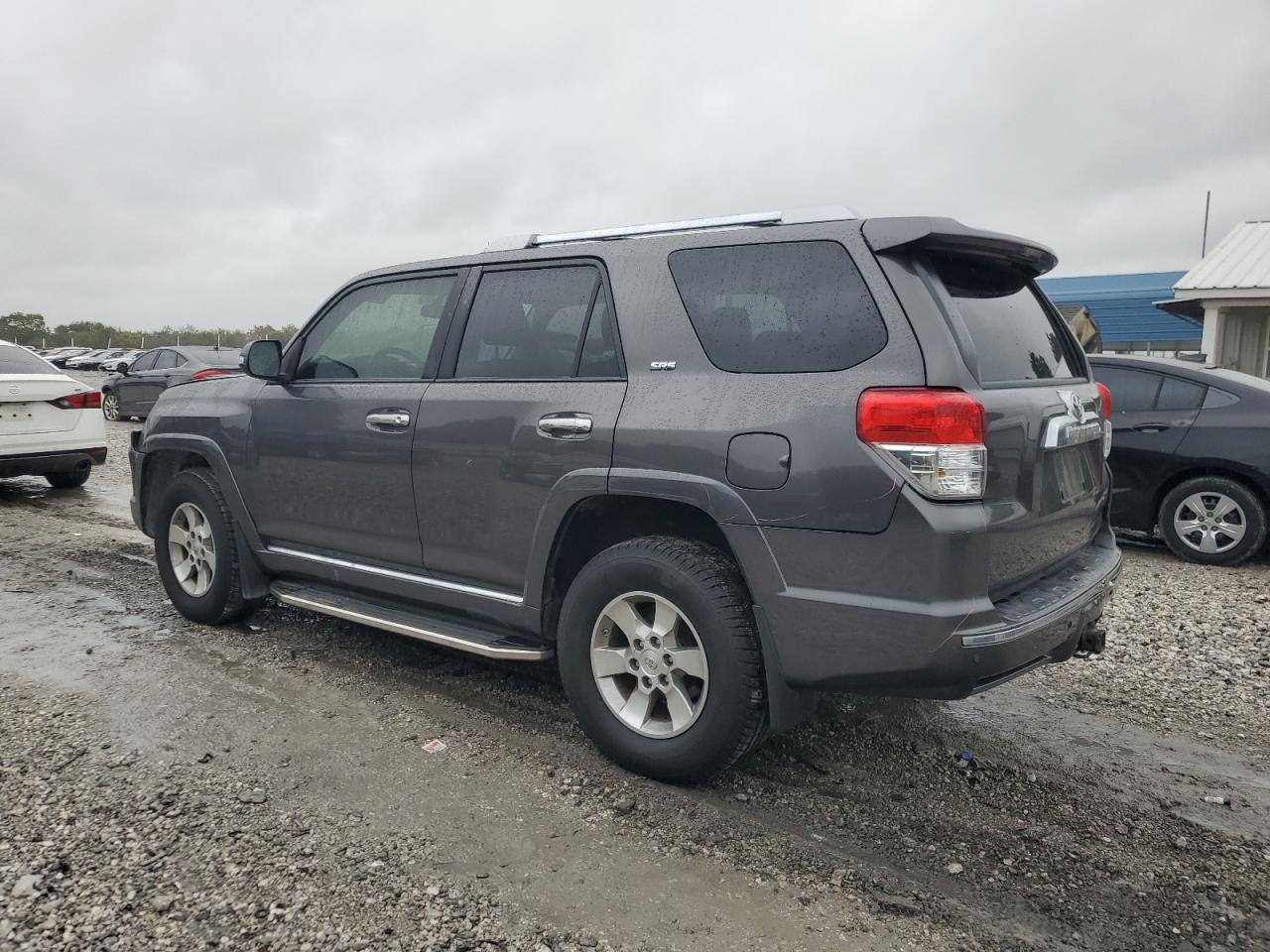 2013 Toyota 4Runner Sr5 - Image 2