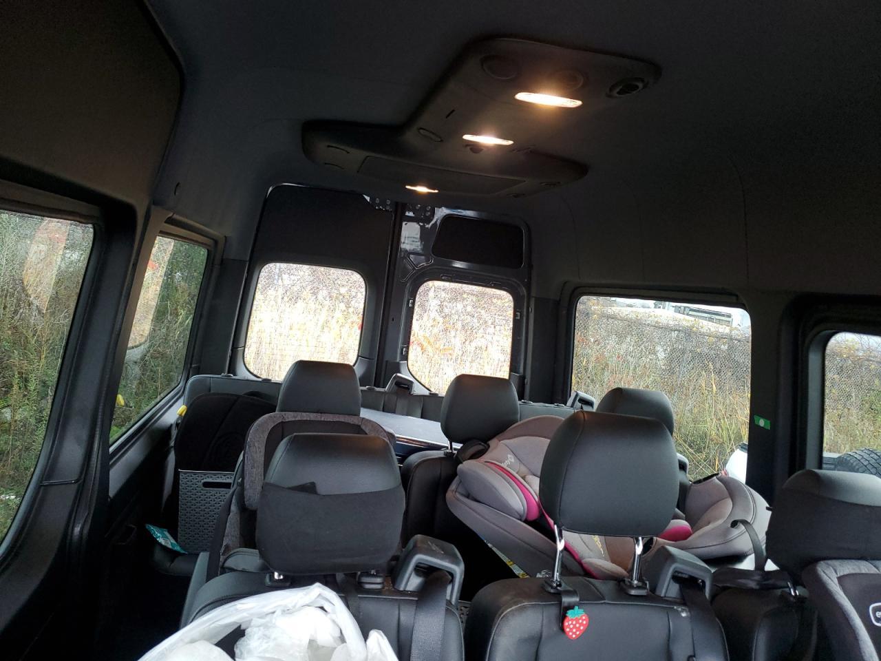 2021 Mercedes-Benz Sprinter 2500 - Фото 6