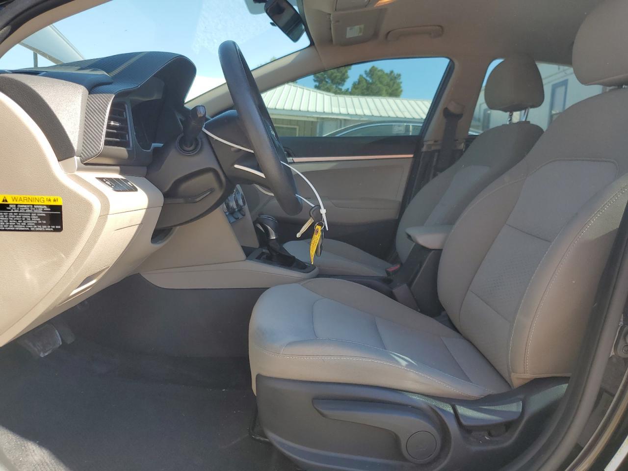 2019 Hyundai Elantra Se - Фото 7