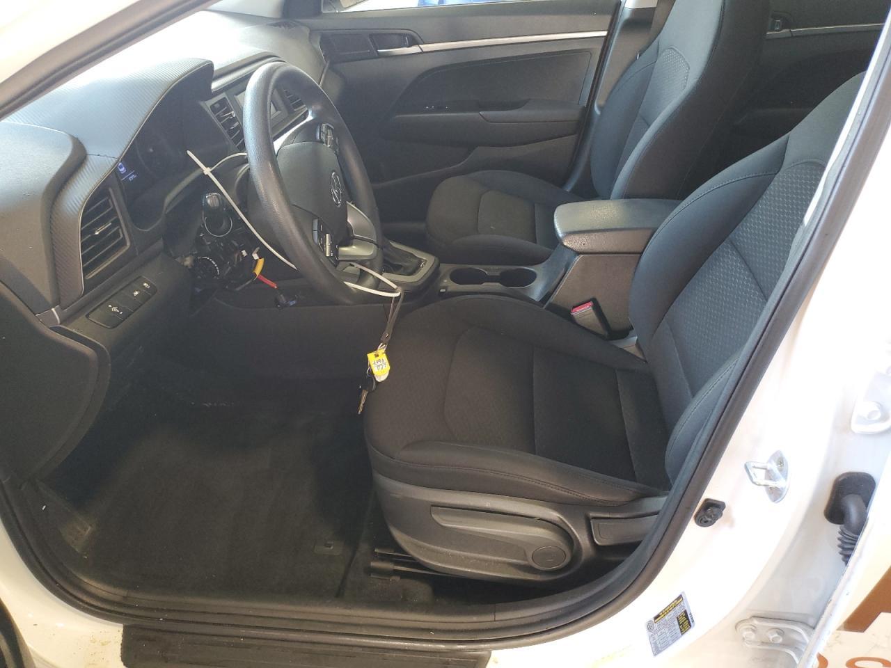 2020 Hyundai Elantra Se - Фото 7