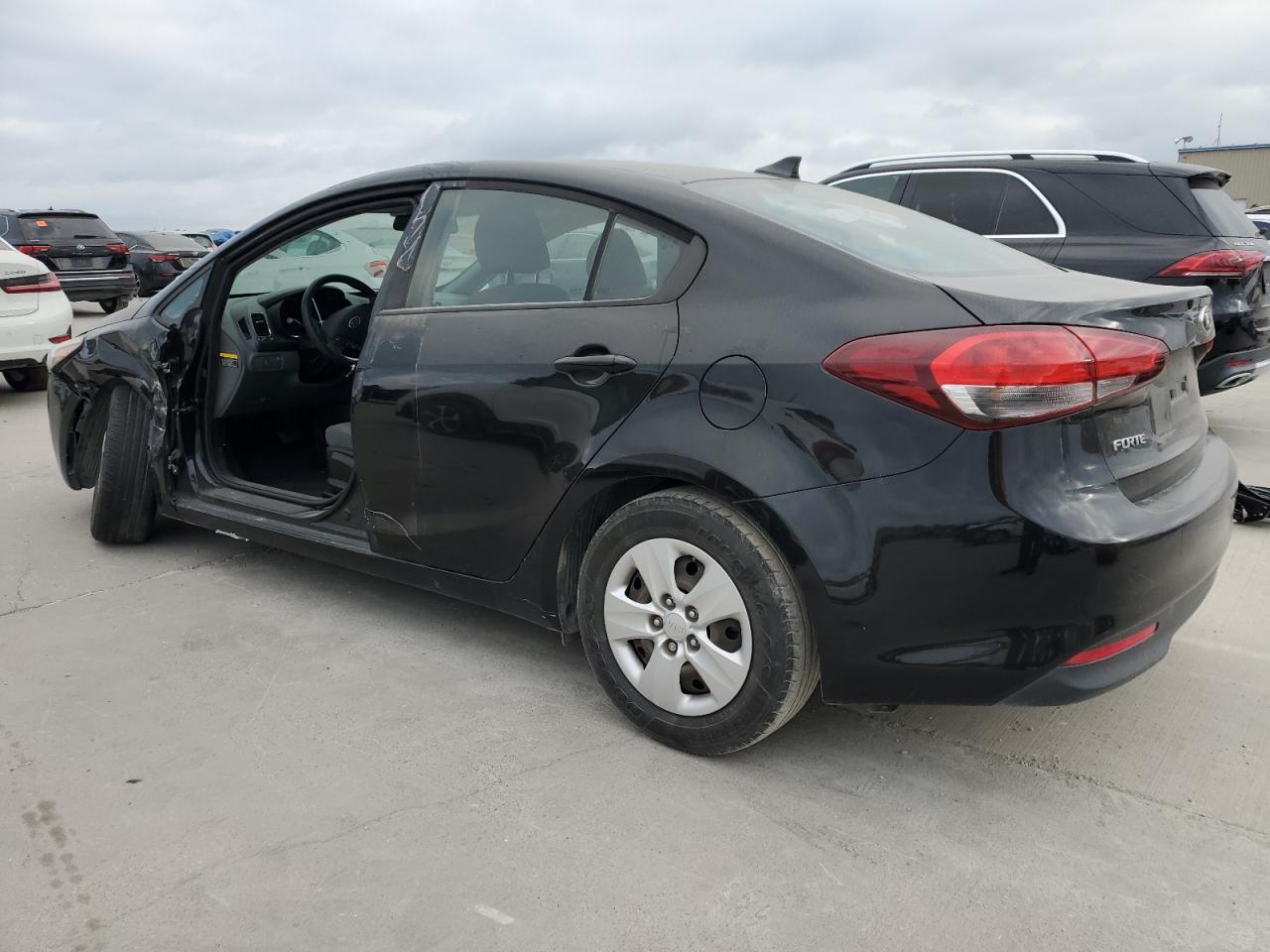 2018 Kia Forte Lx - Image 2
