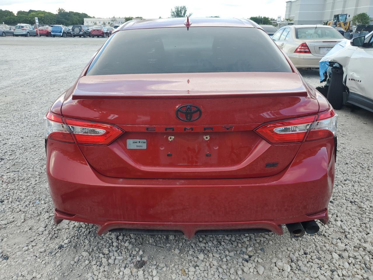 2020 Toyota Camry Se - Image 6