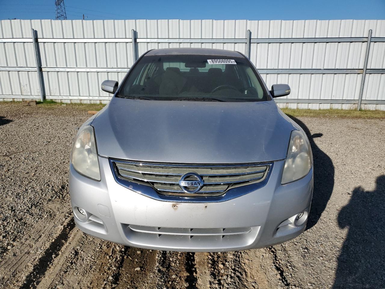 2011 Nissan Altima Sr - Image 5