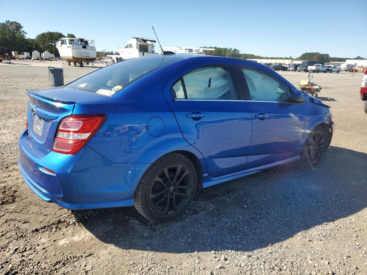2018 Chevrolet Sonic Lt - Фото 3