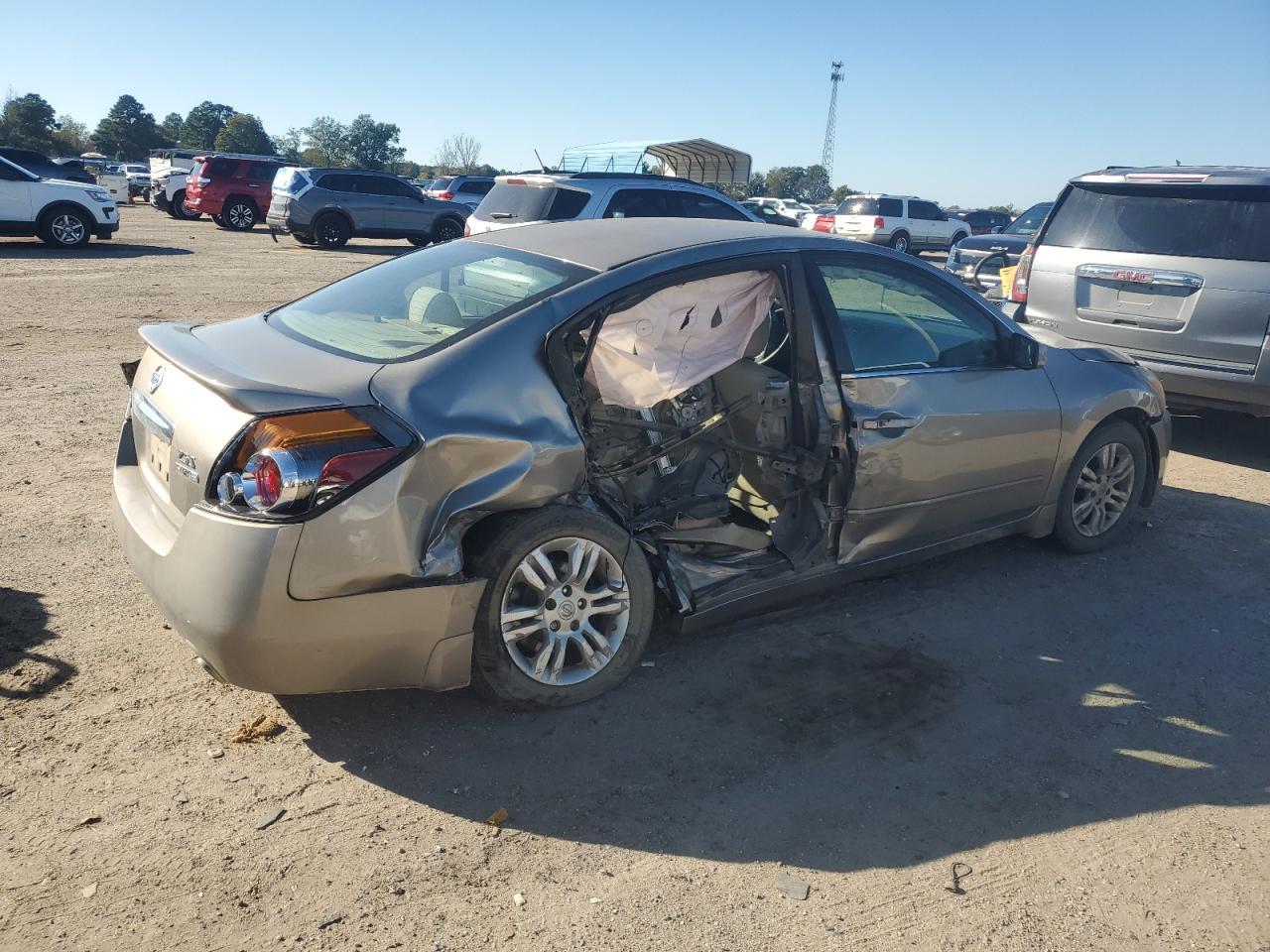 2011 Nissan Altima Base - Image 3