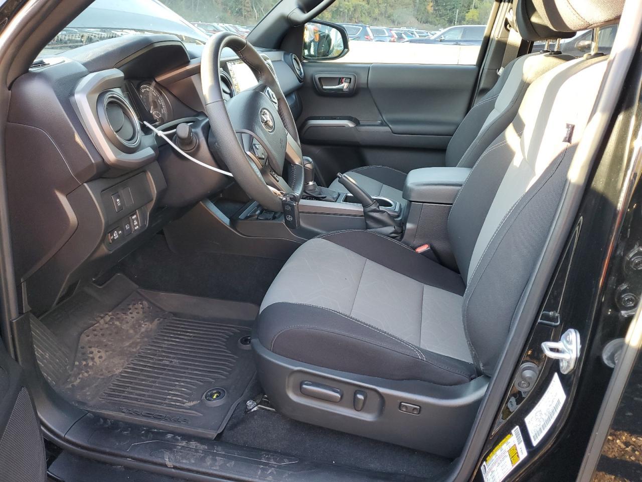 2023 Toyota Tacoma Double Cab - Image 7