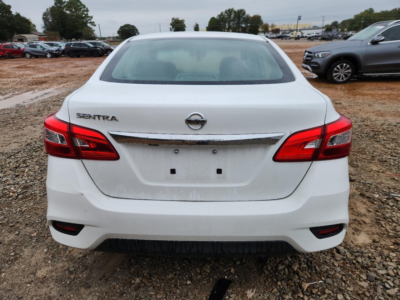 2018 Nissan Sentra S - Фото 6
